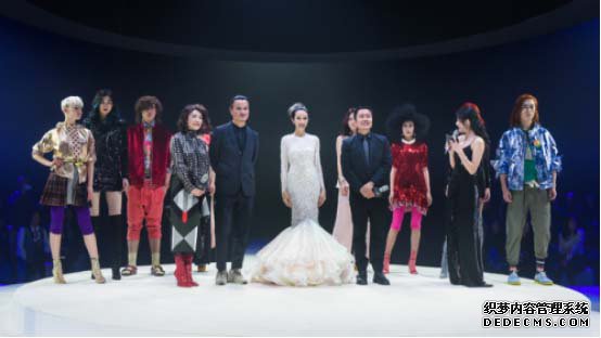 德国施华蔻120周年盛典幕后英雄:传奇造型师Herman Law