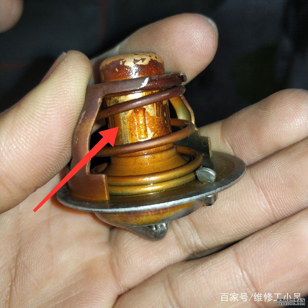 3万多公里的五菱宏光维修,一直BT页游私服的散热风扇令车主郁闷!