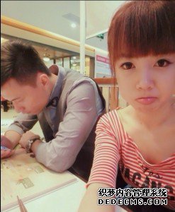 呆萌!王晨委屈控诉郜林:骚郜是个游戏控