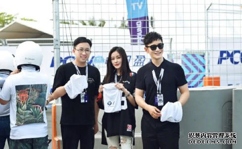 易烊千玺成功考下驾照,谈考试难点六个字引众人共鸣