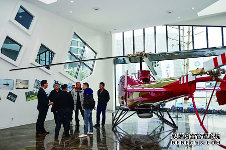 逛直升机4S店像买车一样买飞机(组图)