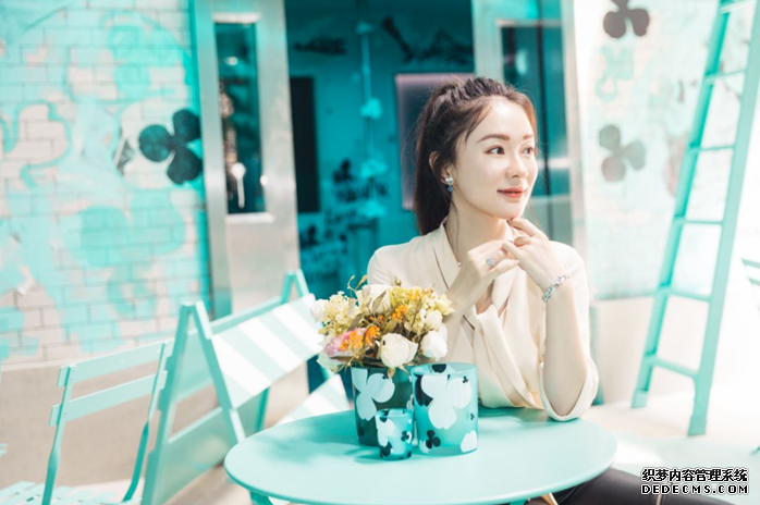 ֮ Ħ Tiffany & Co. ܽPaper Flowers?ϵƷȫ·