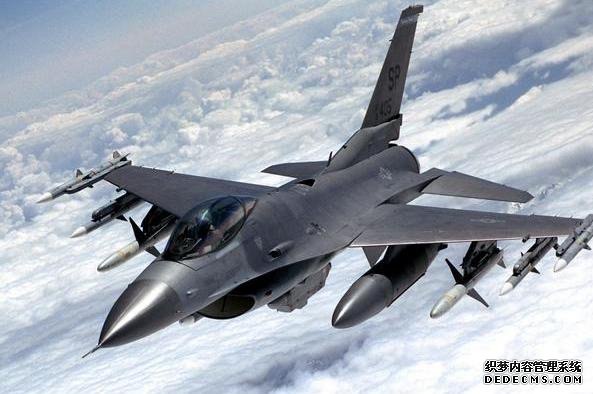F16Block 70战机问网页游戏私服推荐世,拥有F22和F35战机的血统