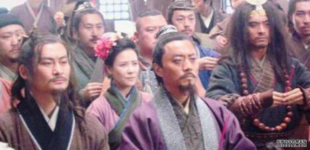 水浒传中的隐形高手,战场上怒斩禁军教头,在梁山却只是马军小将