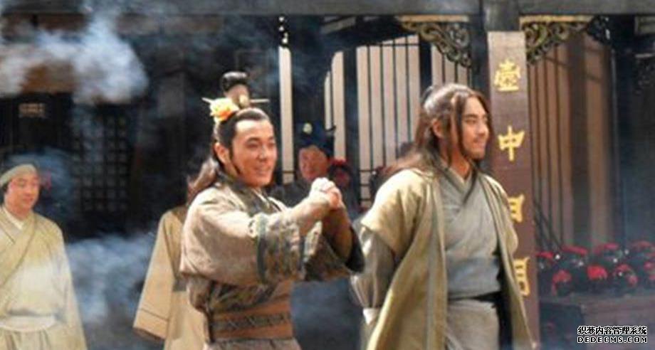 水浒传中的隐形高手,战场上怒斩禁军教头,在梁山却只是马军小将