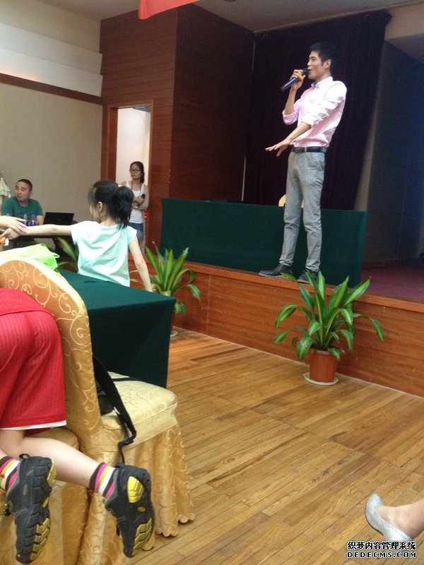 无限元宝网页游戏私服李伟访谈:如何从普通学生到“无限元宝网页游戏私服”