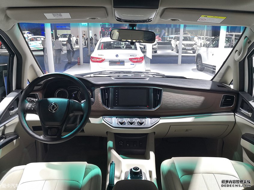 ɶչ¿M5 EV