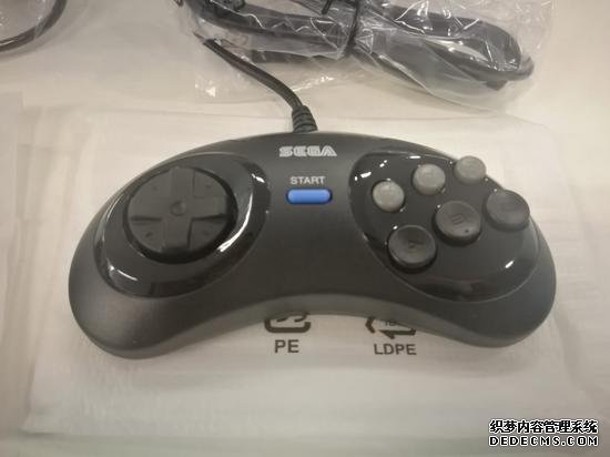迷你MD复刻游戏机评测：16BIT的梦想带回家